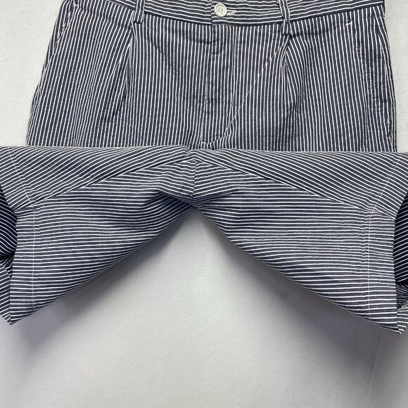 Vince Pleated Stripes Seersucker Shorts Mens Size 32 Gray-White Puckered Texture - Picture 13 of 16